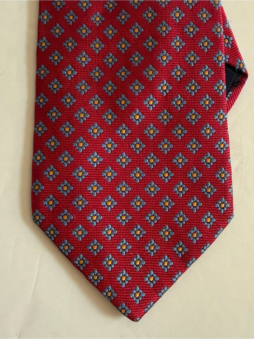 Brooks Brothers Red Real Silk Tie with Blue Cream Geometric Pattern Made in USA